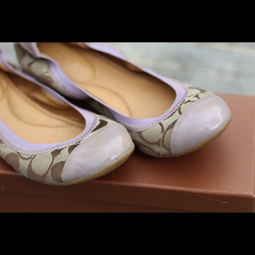 Coach flats